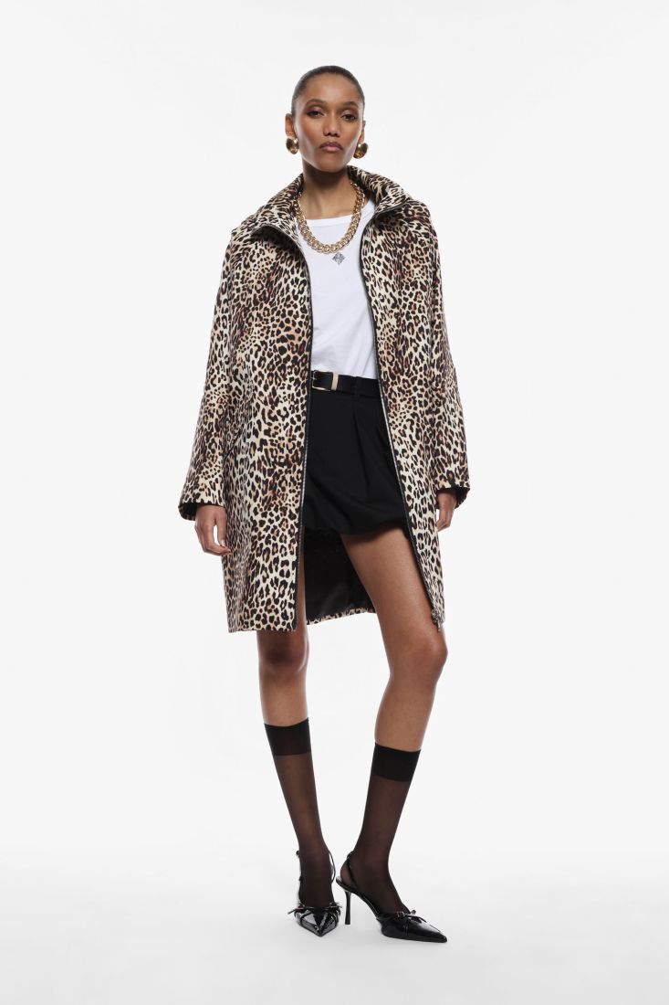 Cappotto con chiusura zip e stampa animalier